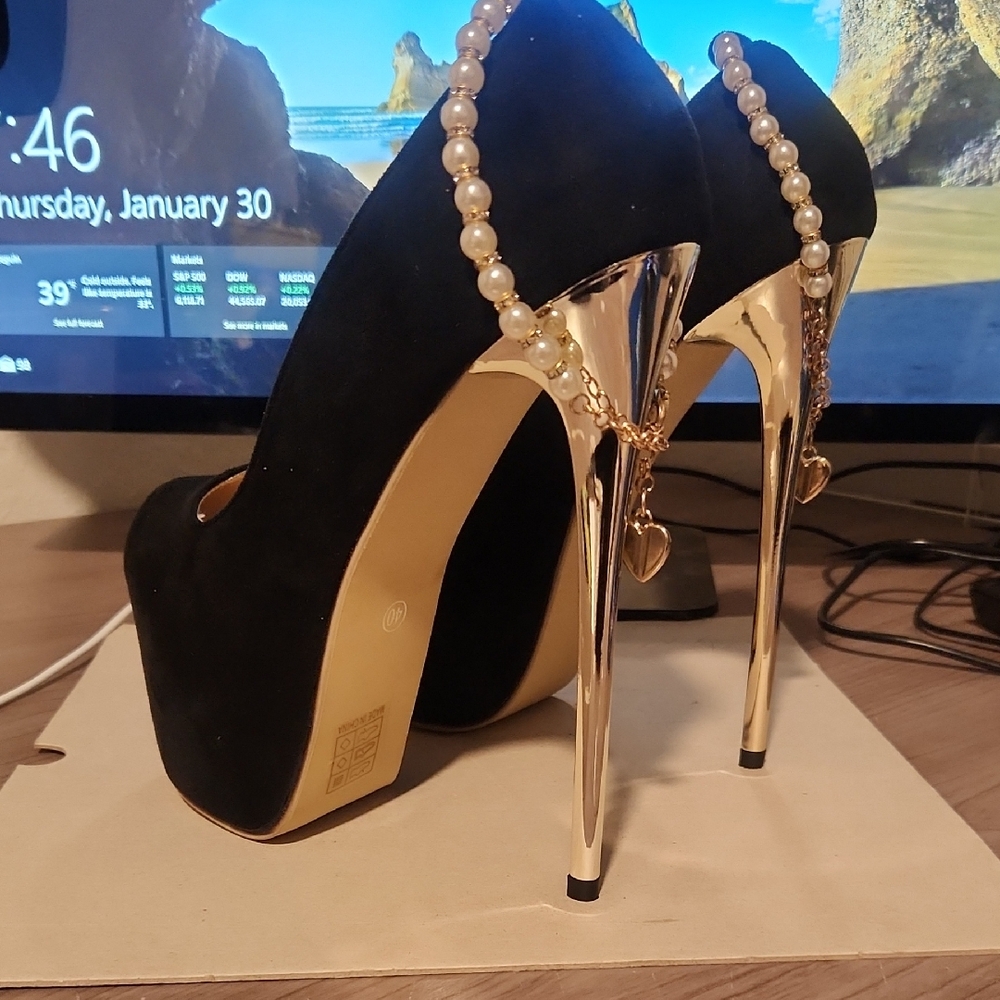 Elegant Black and Gold Heels with Pearl Accents
